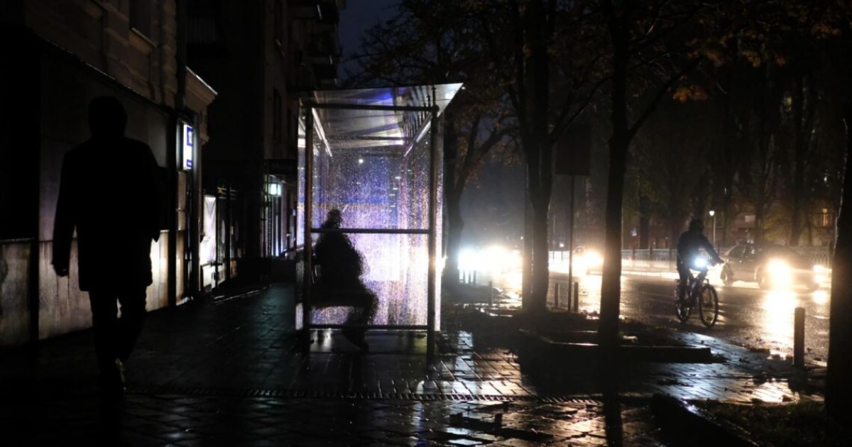 Як не впасти в депресію під час блекаутів: поради МОЗ