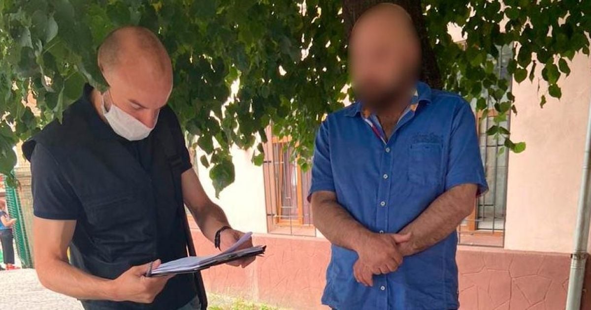 В Черновцах сотрудник военкомата погорел на взятке от призывников