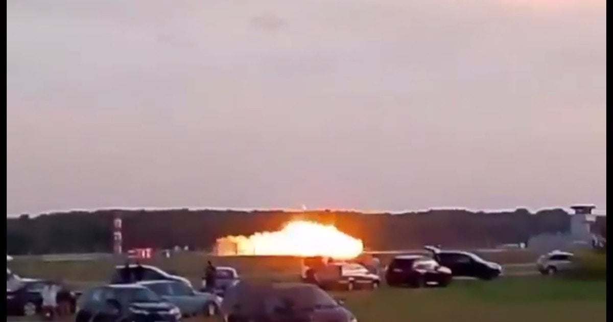 У польському місті Радом під час тренувальних польотів до авіашоу розбився винищувач F-16.