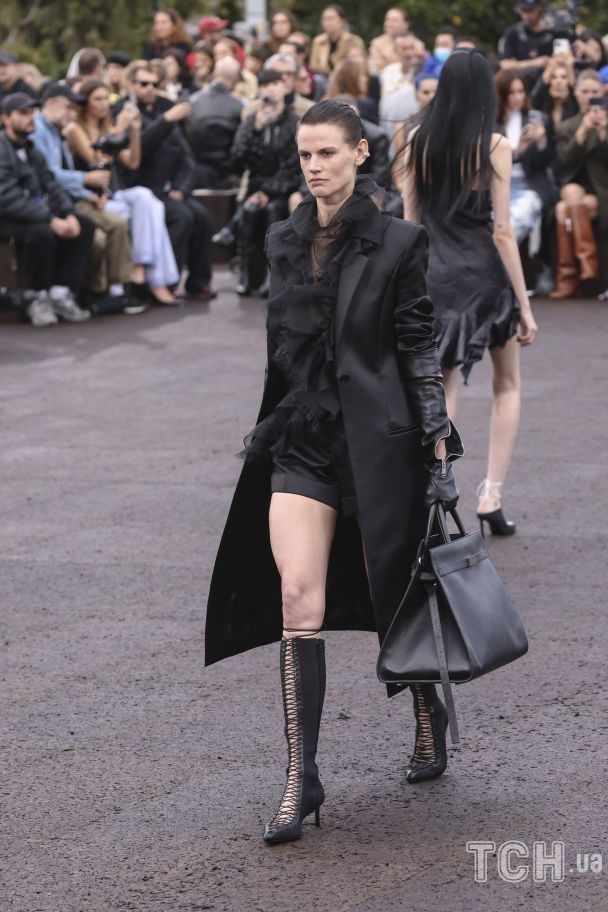 Показ Givenchy коллекции весна-лето 2023 / © Associated Press
