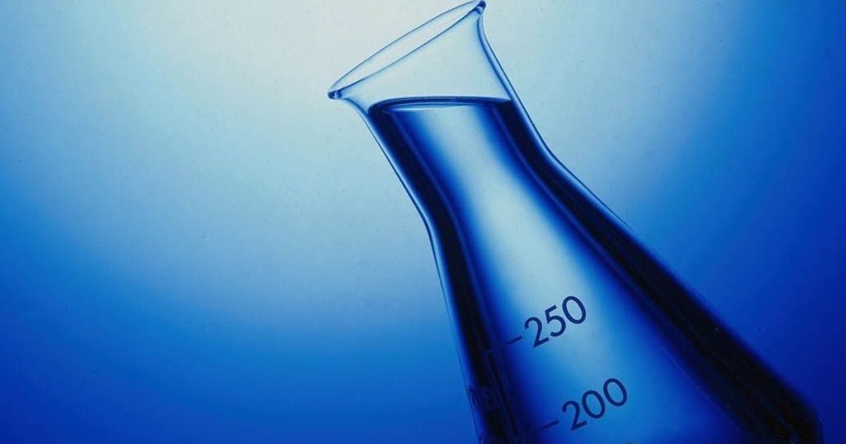 Небезпечна отрута загрожує не тільки тваринами, а й людям