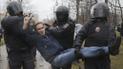 Акція "Набрид" прокотилась містами Росії, найбільше дісталось активістам у Петербурзі