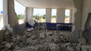 Наслідки авіаударів по лікарні у селі Дейр-аль-Шаркі. / © Reuters