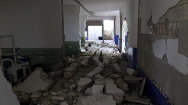 Наслідки авіаударів по лікарні у селі Дейр-аль-Шаркі. / © Reuters