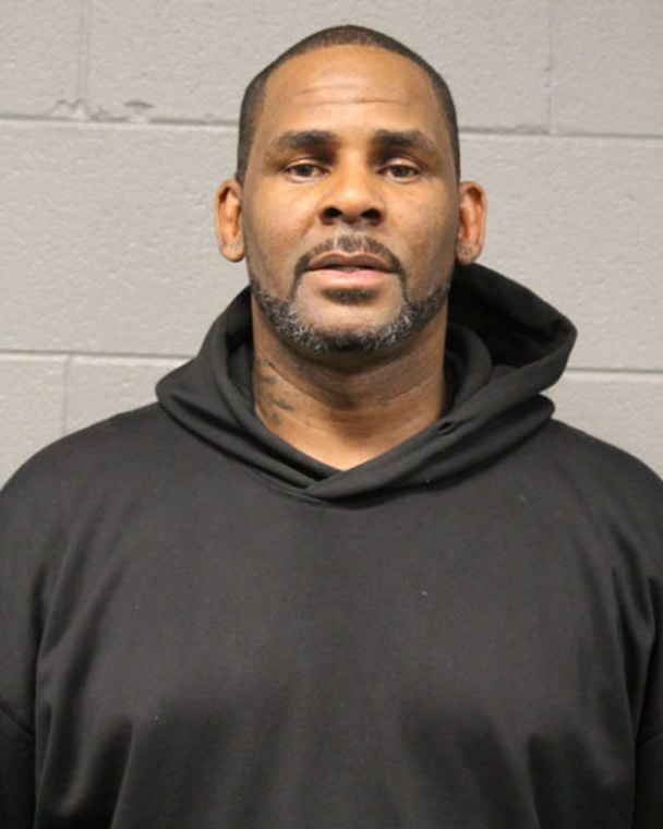R Kelly у поліцейськму відділку Чикаго / © Associated Press