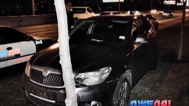 Старенькие «Жигули» спровоцировали в столице двойную аварию