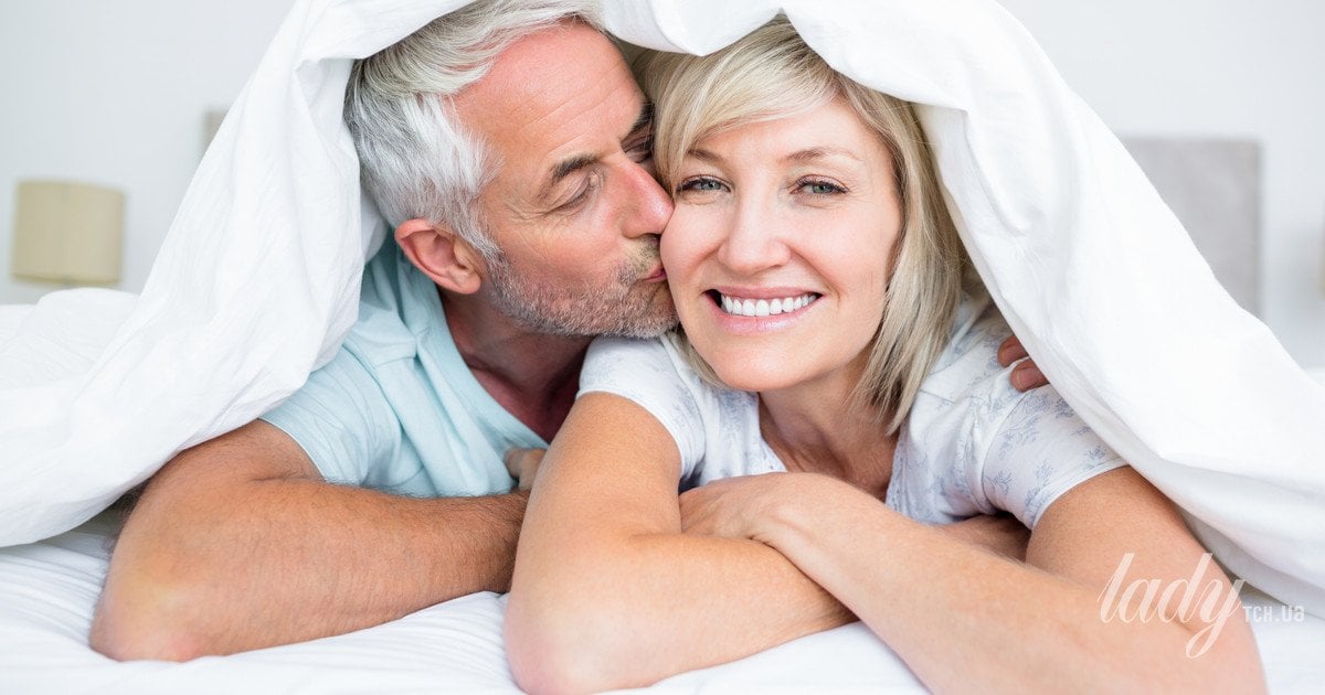 Люди та моногамність: чому ми ближчі до бобрів і гібонів, ніж до шимпанзе — дослідження