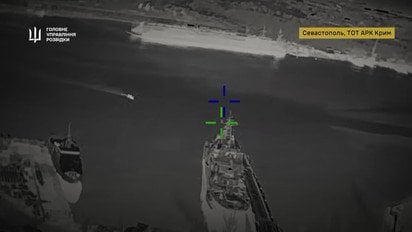 В Крыму ГУР поразило 2 больших десантных корабля и РЛС России