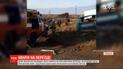На Сумщине грузовой поезд протаранил фуру: двое людей пострадали