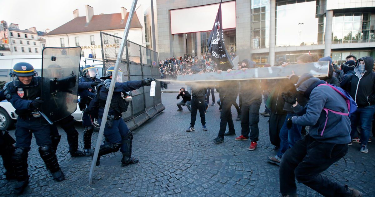 Протести проти Ле Пен у Франції_6 / © Reuters