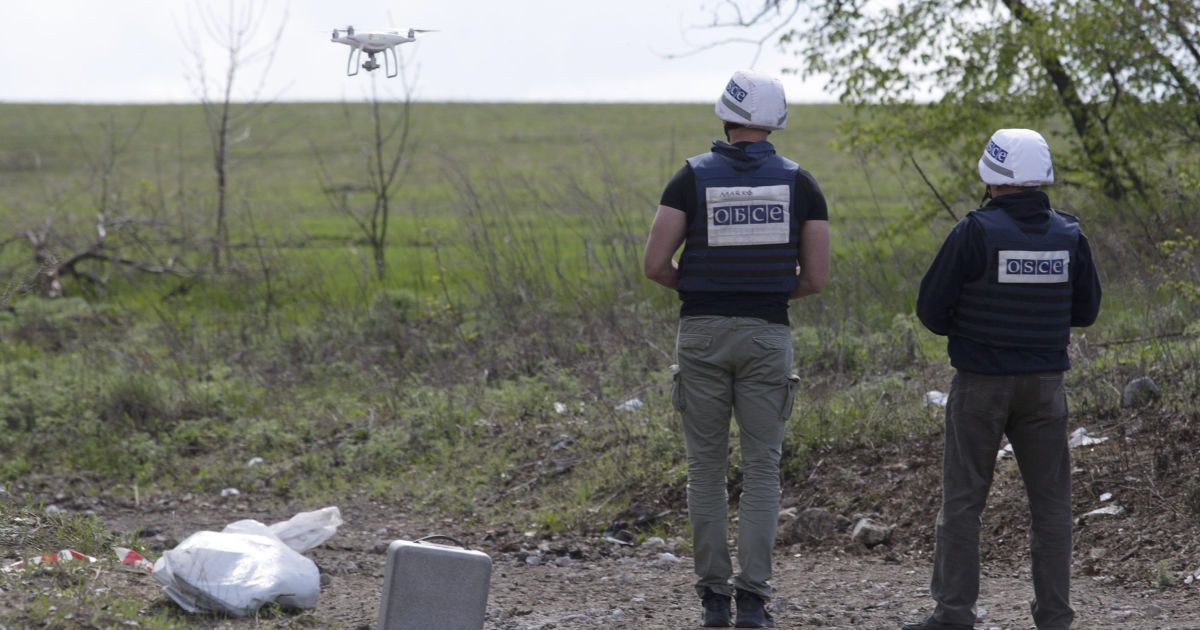 Неповага до Мінських домовленостей: бойовики обстріляли безпілотник ОБСЄ