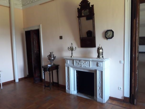 Камін у маєтку / © фото: Ігор Воловодівський