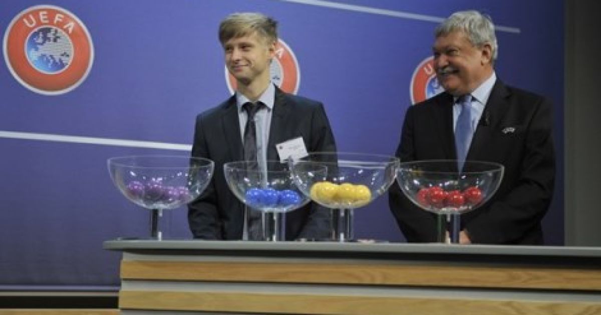 Павло Лук'янчук та Шандор Чайні визначили суперників збірній України.