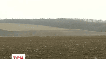 Мораторій на продаж землі сільськогосподарського призначення в Україні подовжено ще на рік