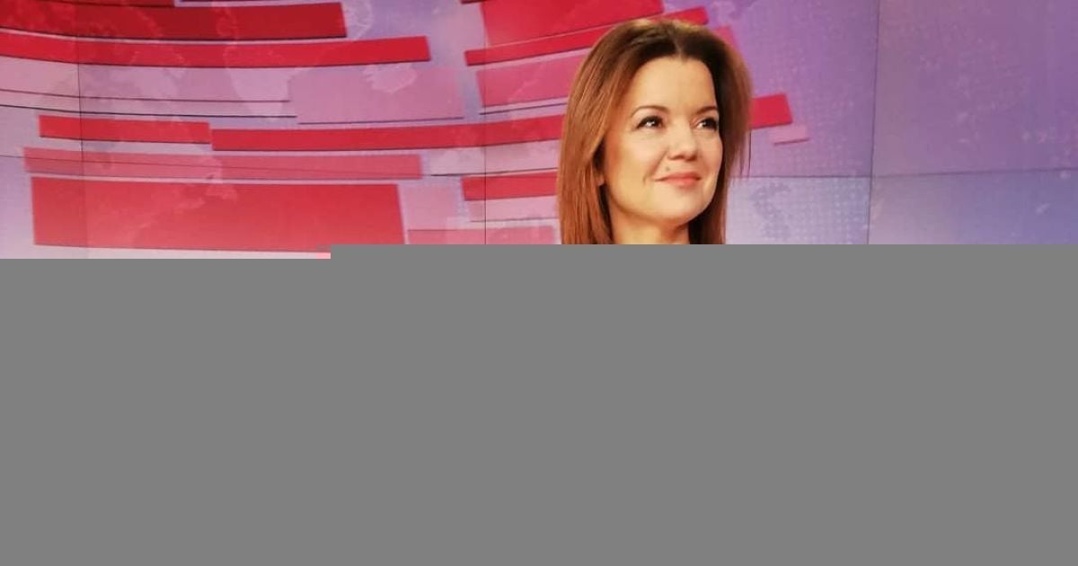 "Невероятная": Маричка Падалко похвасталась фигурой, дефилируя в роскошном облегающем платье