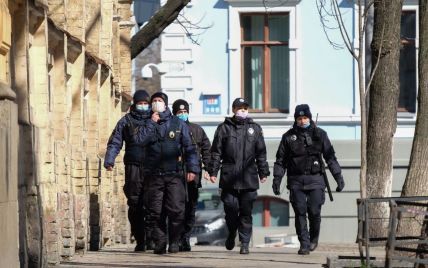 Полиция будет проверять соблюдение 14-дневной самоизоляции украинцами, которые вернулись из-за границы