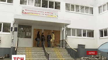 У Харкові з вікна дитячого садочка вистрибнула дитина