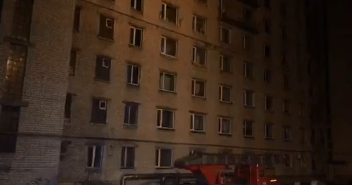 В Киеве загорелось общежитие авиационного университета