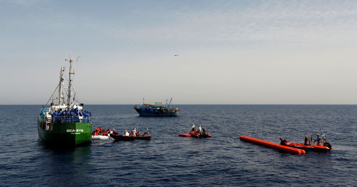 Катастрофа корабля з мігрантами_4 / © Reuters