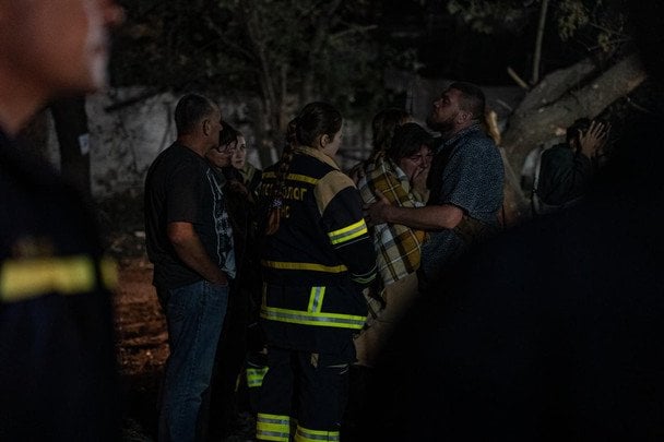 Рятувальні роботи на місці удару по п’ятиповерхівці у Києві завершено / © Володимир Зеленський