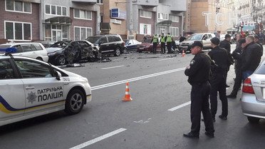 Вибух авто на Бесарабці у Києві _1 / © УНІАН