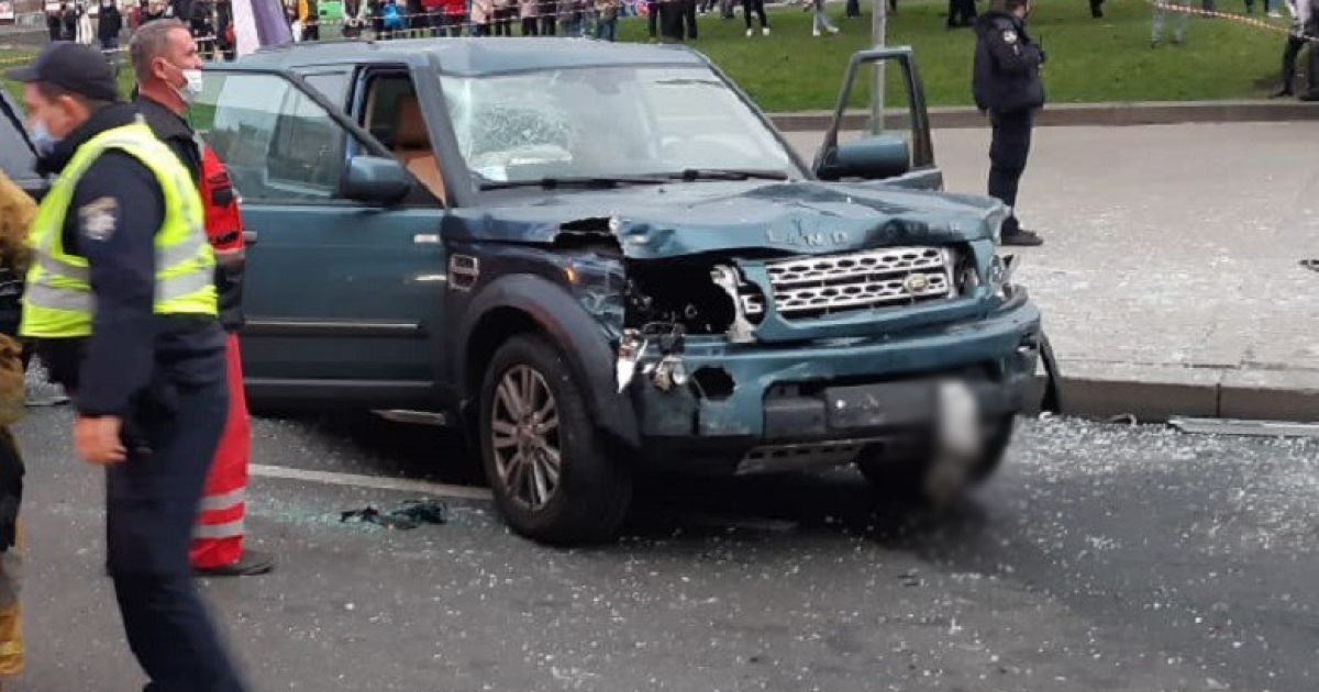 Смертельное ДТП на Майдане в Киеве: водителя Land Rover проверяют на наркотики