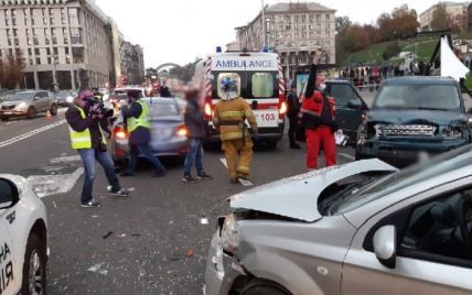 Водій втратив свідомість і роздавив пішоходів: у МВС назвали причину ДТП з двома загиблими на Майдані в Києві