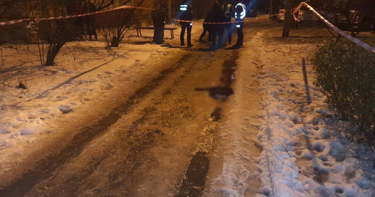 У Харкові знайшли мертве немовля у пакеті: поліція розшукала матір дитини