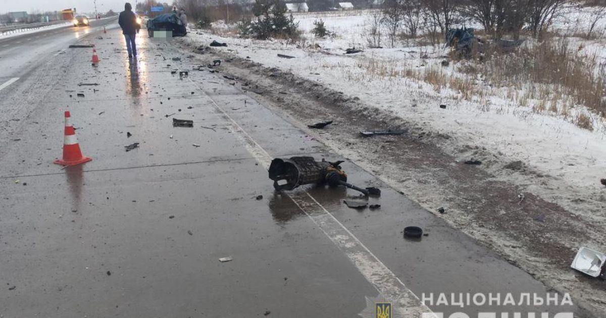 Смертельна ДТП у Житомирській області: чоловік травмувався, а дружина померла на місці