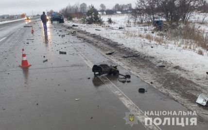 Смертельна ДТП у Житомирській області: чоловік травмувався, а дружина померла на місці