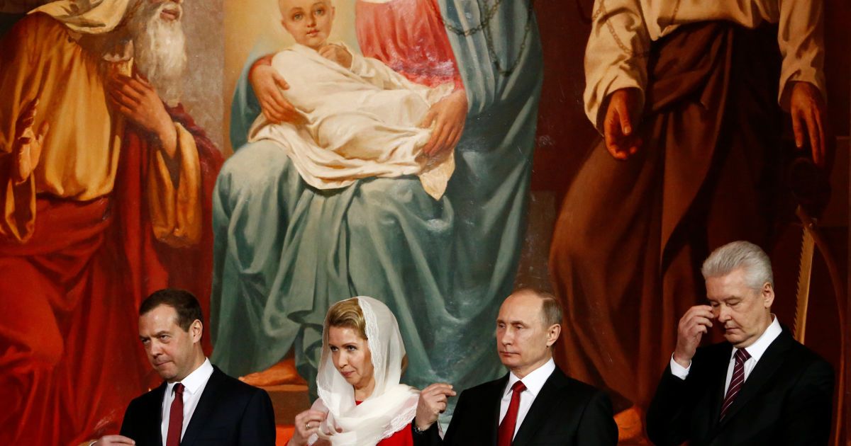 Прем'єр Росії Дмитро Медведєв з дружиною, Володимир Путін і мер Москви Сергій Собянін / © Reuters