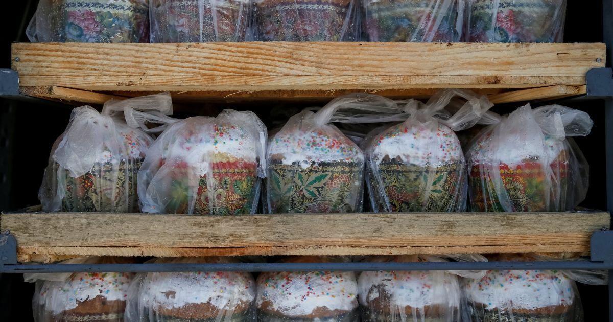 Освящение куличей и пасхальных яиц для бойцов АТО / © Reuters