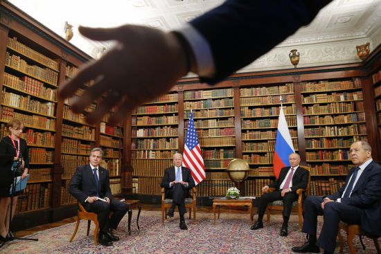 "У США і слова не встигнеш сказати, а вже стріляють": Путін виправдався за слова Байдена про вбивцю