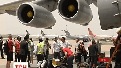 Літак, який має евакуювати українців з Непалу, в Делі чекає на дозвіл на виліт