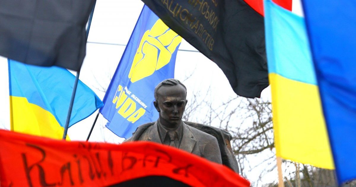 Киян запитають про перейменування вулиць на честь Бандери та Шухевича, але не кажуть коли