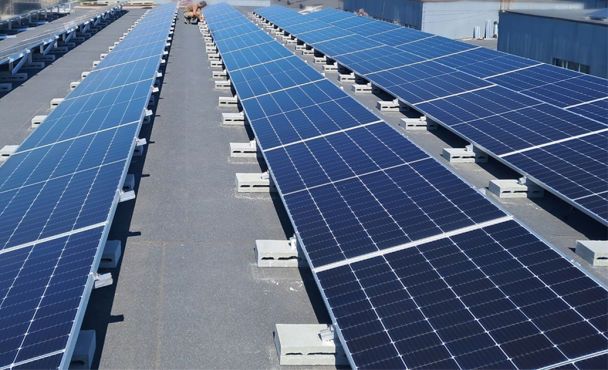 Понад 2000 сонячних панелей встановлено на аптечних складах «БаДМ» за 2024 рік