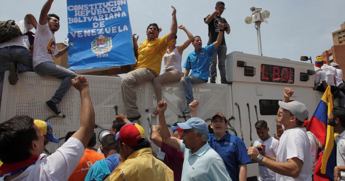 Протести у Венесуелі_13 / © Reuters