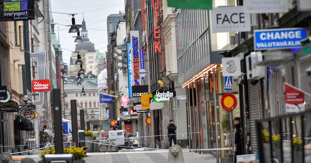 Скорбота за загиблими в Стокгольмі_11 / © Reuters