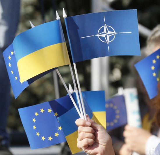 В НАТО уже приняли решение о членстве Украины и Грузии – Столтенберг
