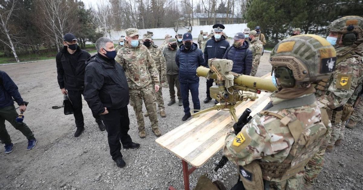 Судьба Украины, как и 7 лет назад, решается на Донбассе: Лубинець посетил юг региона