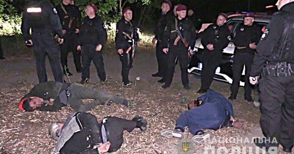 У Києві іноземець стріляв по правоохоронцях, які підійшли перевірити документи