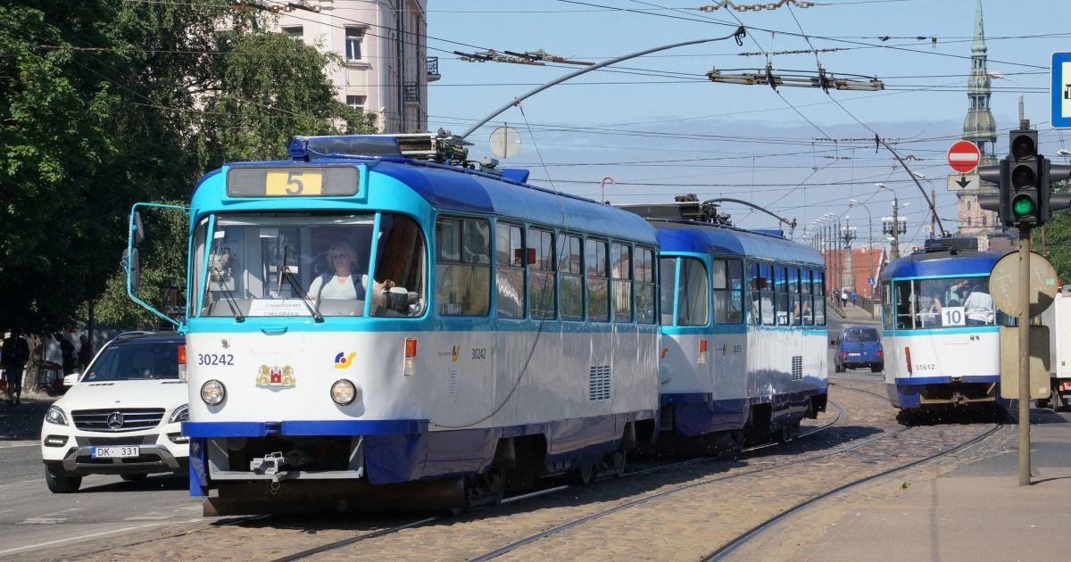 У Львові пропонують створити кафе у раритетних чеських трамваях