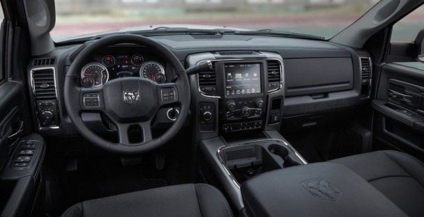 Ram 3500 Heavy Duty Night