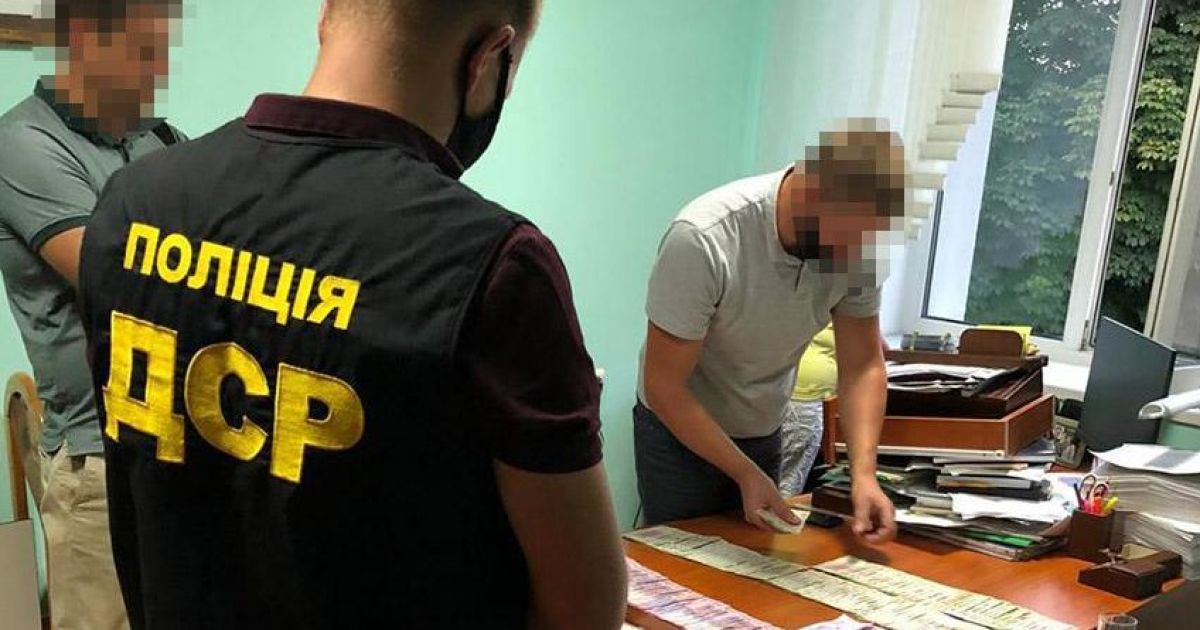 У хмельницькій області посадовці обласного пенсійного фонду систематичного привласнювали бюджетні кошти