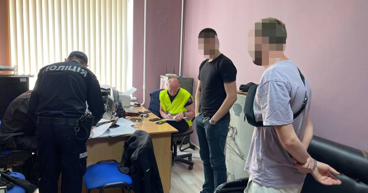 У Києві затримали блогерів, які знімали роботу ППО під час ракетної атаки