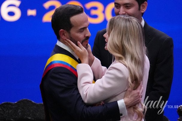 Новообраний президент Колумбії з дружиною / © Associated Press
