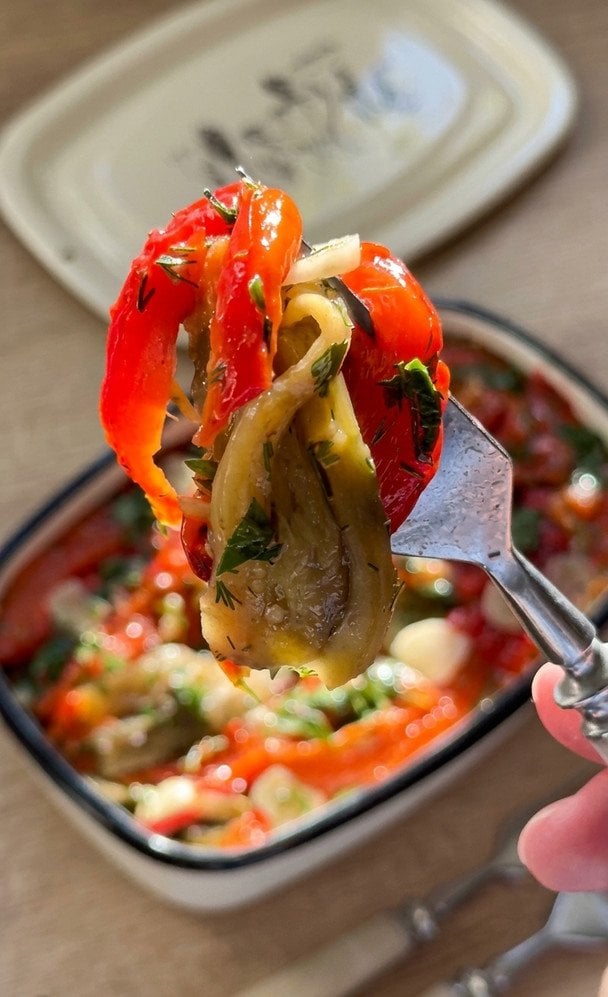 Запечені перець із баклажанами tiktok.com/@cook_with_me_at_home
