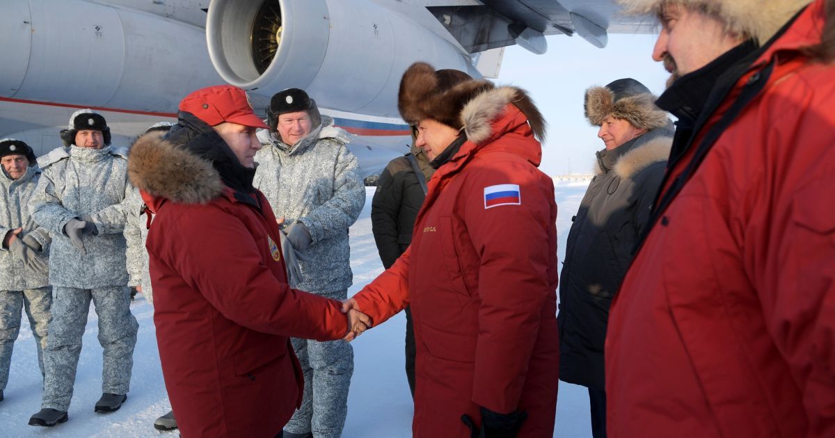 Путін і Медведєв прилетіли в Арктику _5 / © Reuters