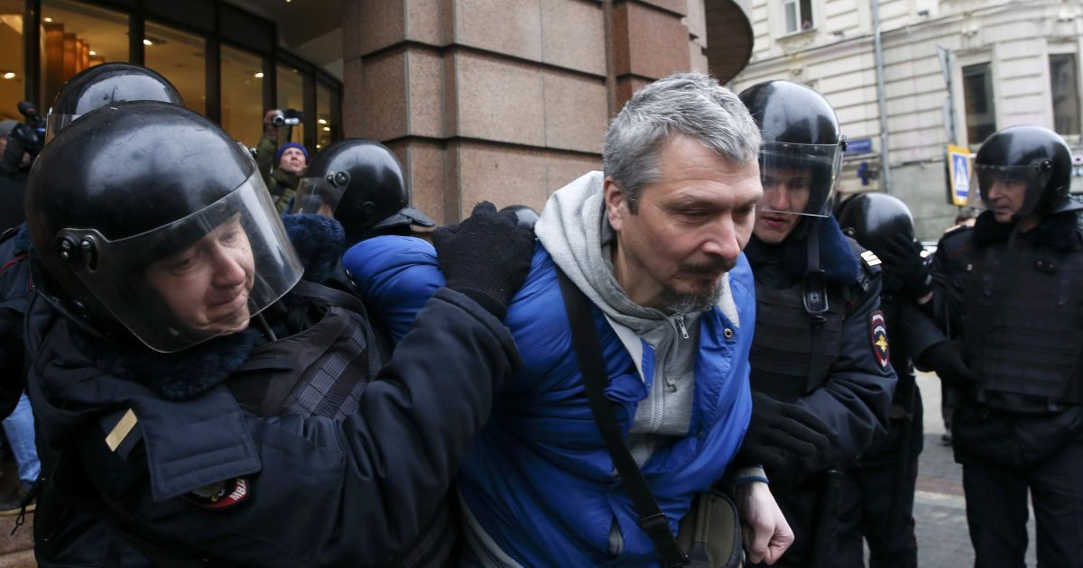 Массовые задержания 2 апреля в России. Текстовый онлайн