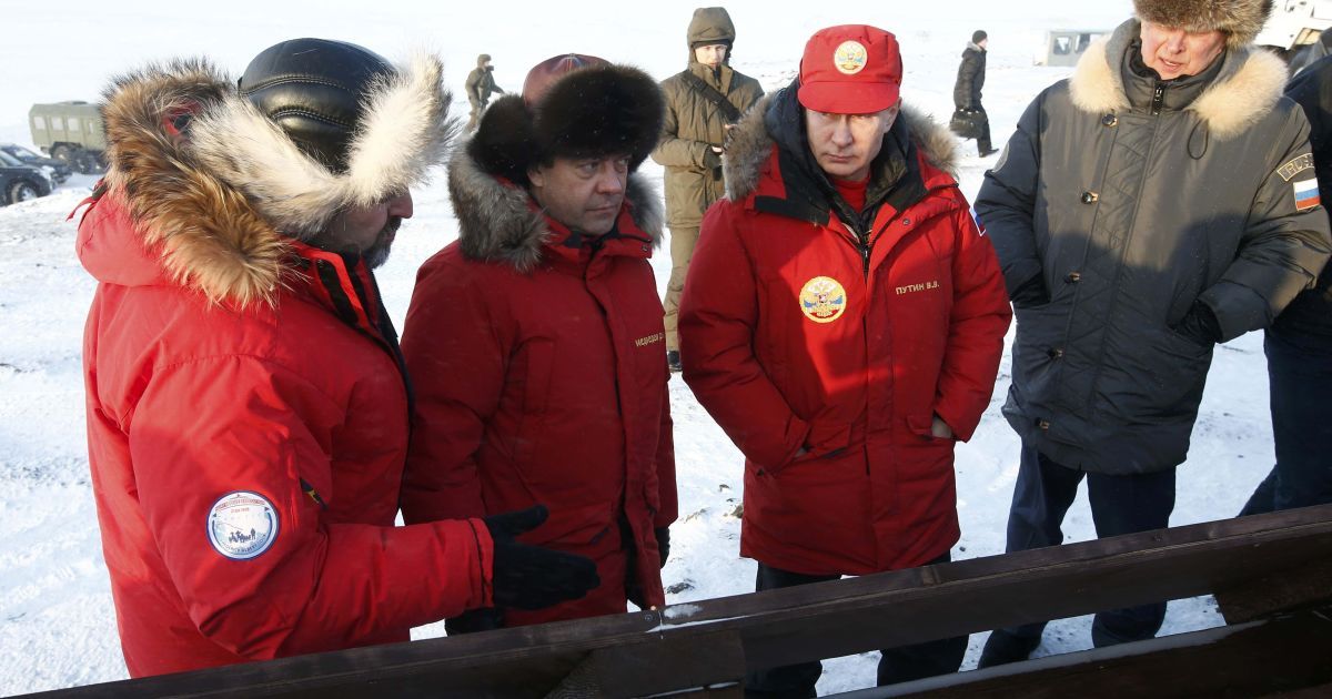 Путін і Медведєв прилетіли в Арктику _4 / © Reuters